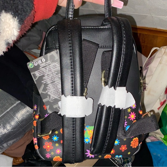 Coco Loungefly Backpack - Picture 5 of 9